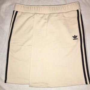 1 of 2// never worn adidas tennis skirt